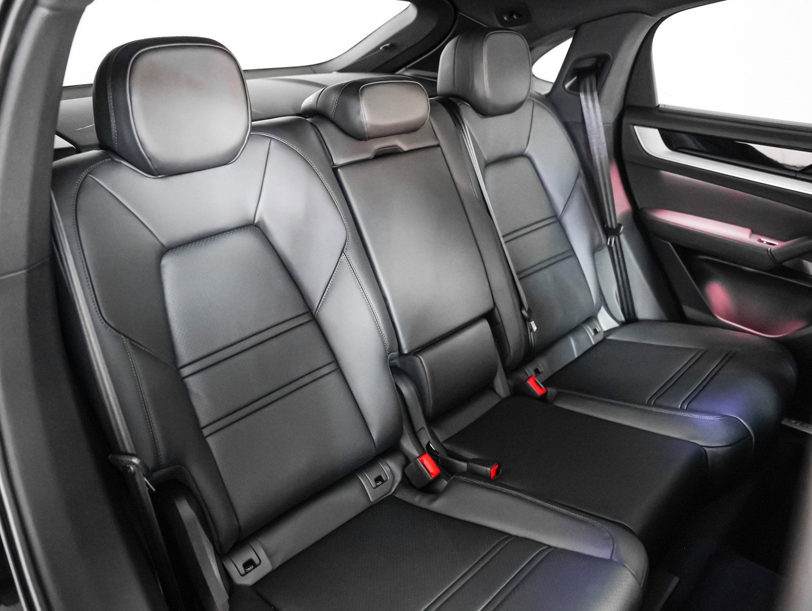 2026 Porsche Cayenne Coup E-Hybrid - Photo 6