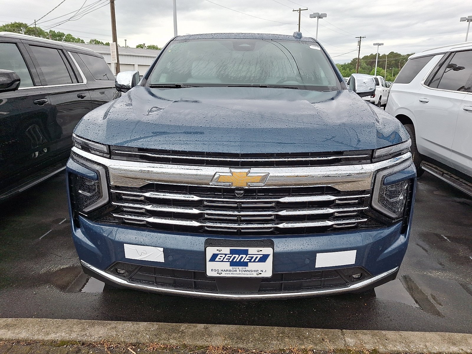 2026 Chevrolet Suburban Premier - Photo 2