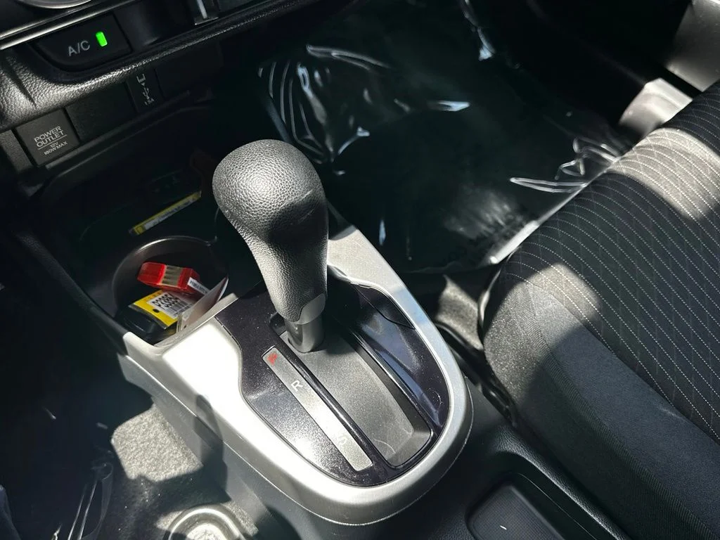 Used 2018 Silver Honda EX image 30