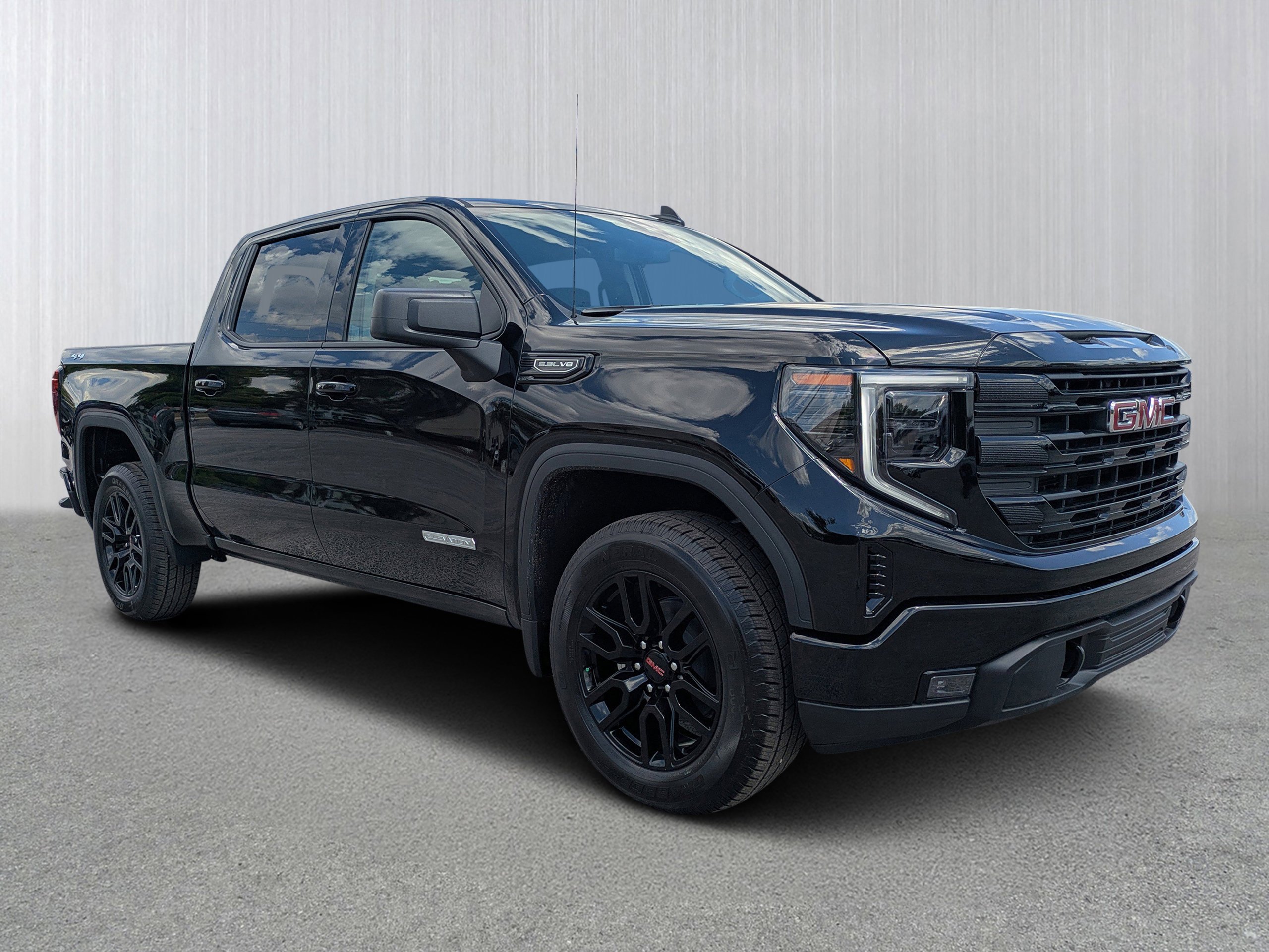 2026 GMC Sierra 4WD Crew Cab Short Box Elevation's photo