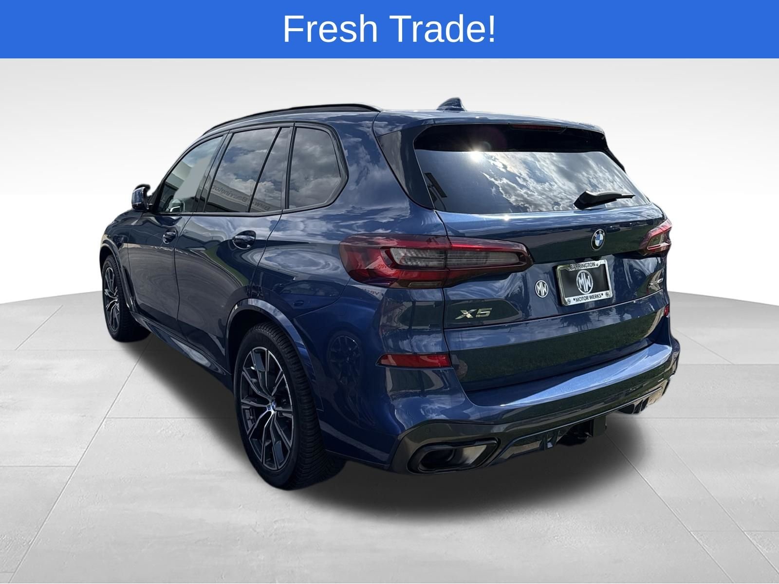 Used 2022 Blue BMW xDrive40i image 4