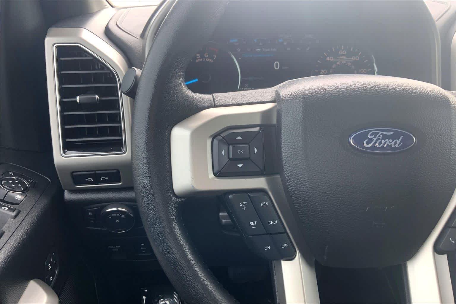 Used 2018 Shadow Black Ford LARIAT image 21