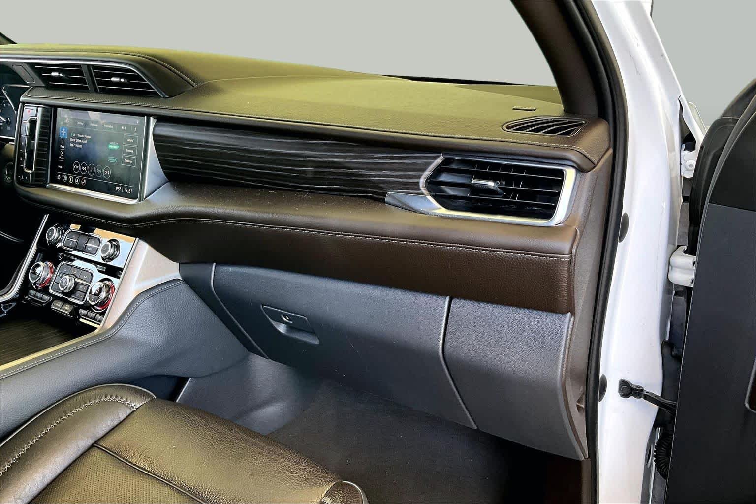 Used 2021 Summit White GMC Denali image 17
