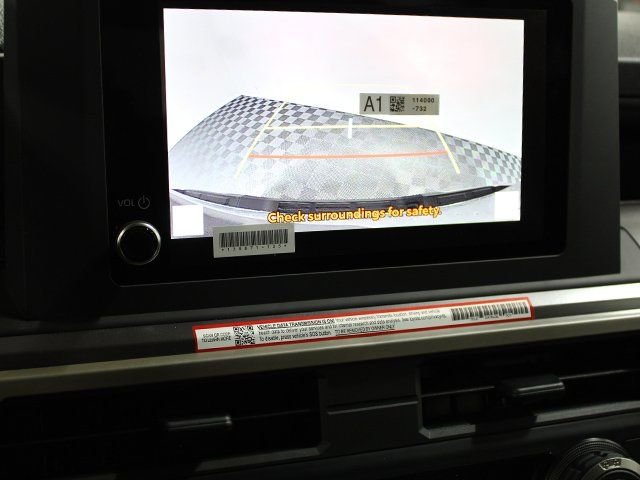 2026 Toyota Tacoma SR5 - Photo 6