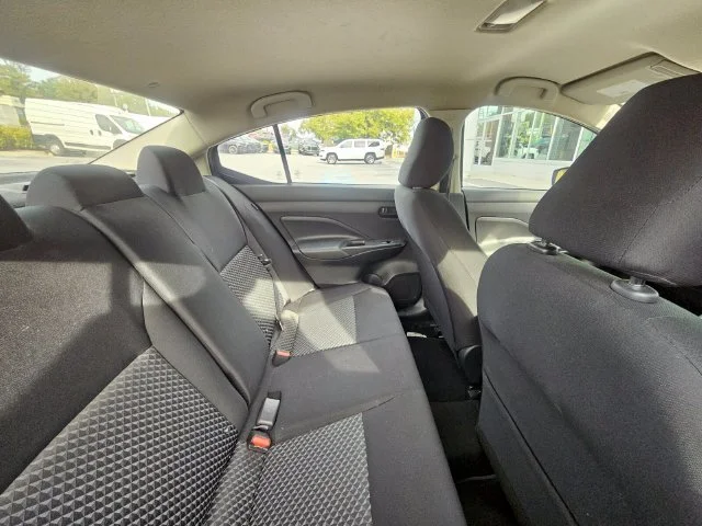 Used 2020 Black Nissan 1.6 S image 6