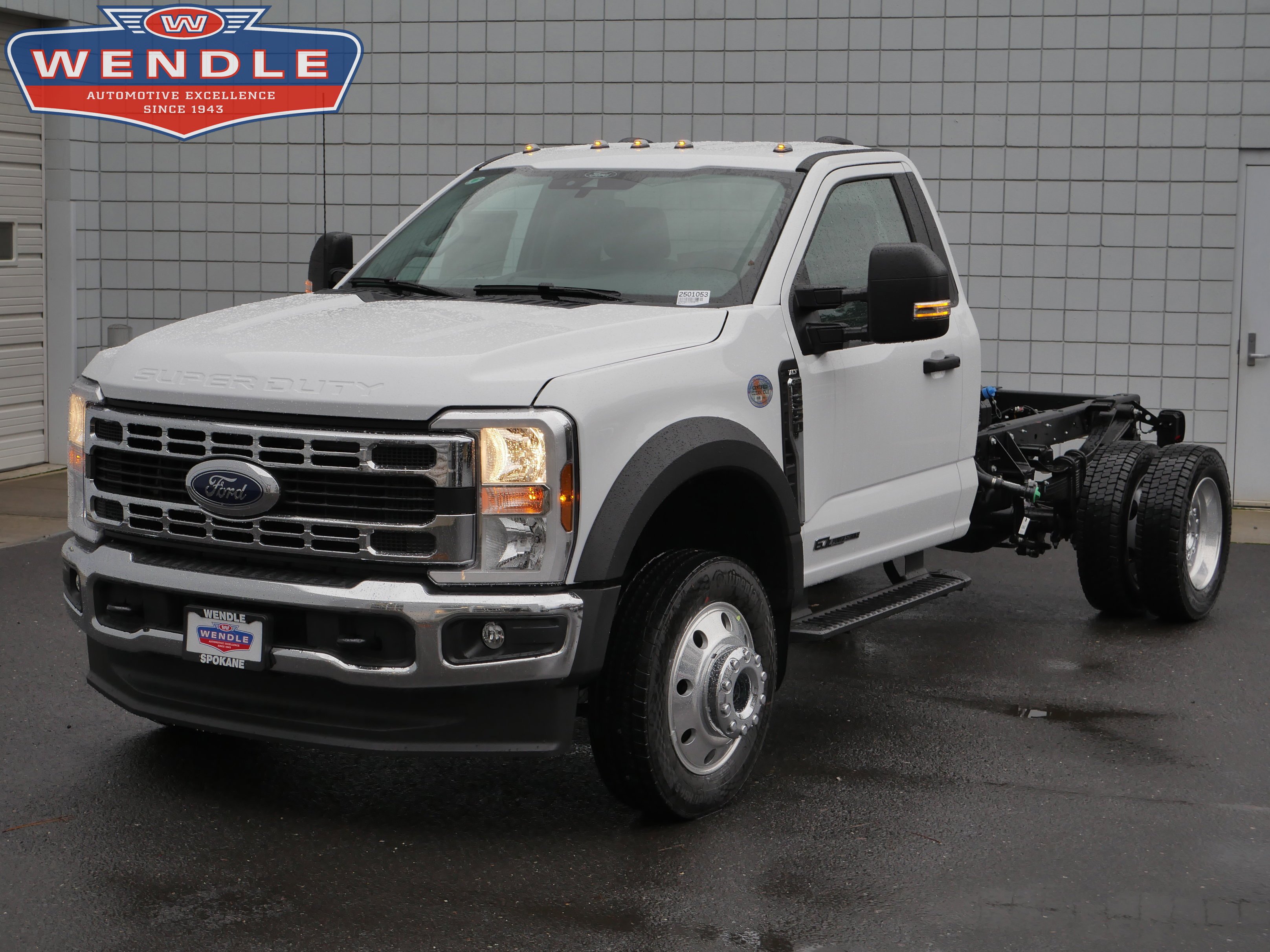New 2026 Oxford White Ford F-550® XLT image 1