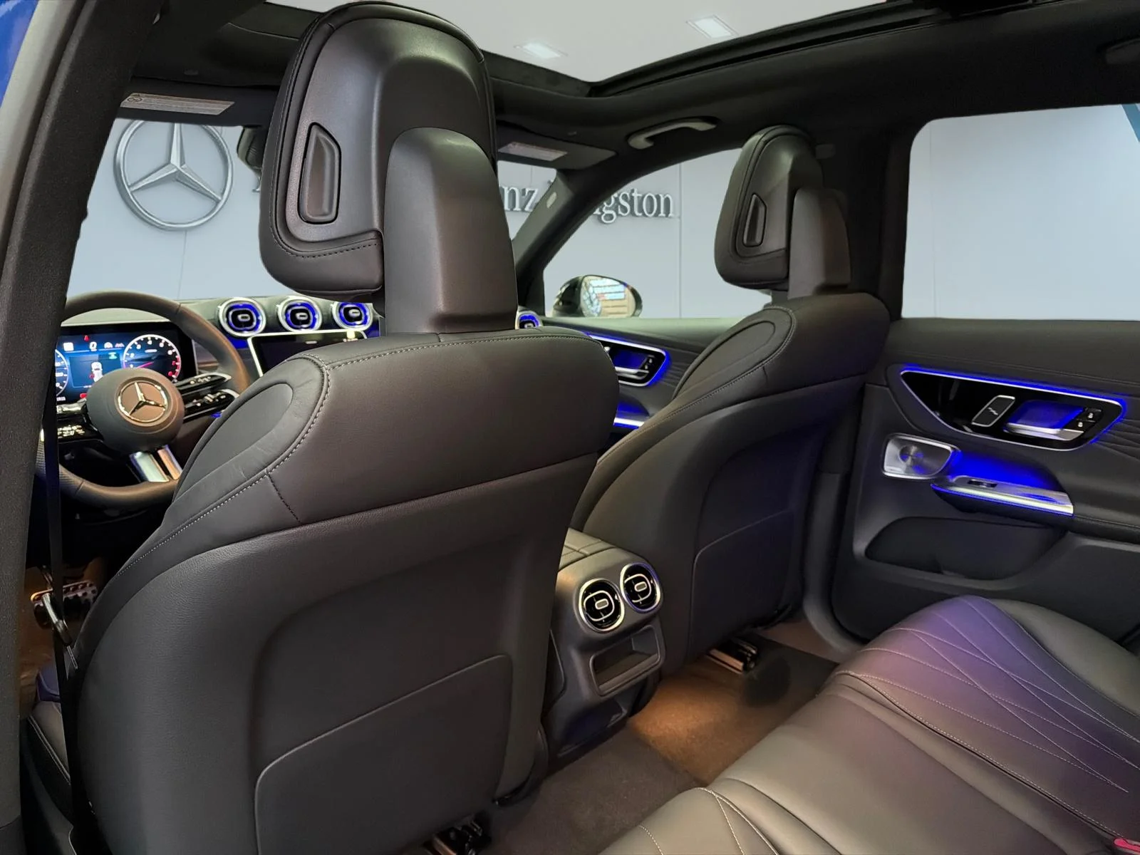 New 2026 White Mercedes-Benz 300 4matic Suv image 17