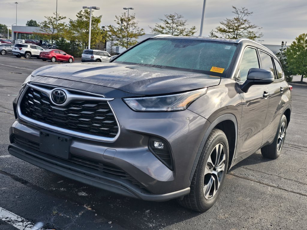 Certified Used 2021 Gray Toyota XLE image 3