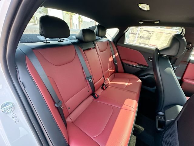 New 2026 Snow White Pearl Kia GT-Line image 28