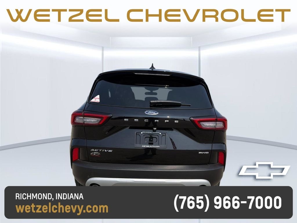 Used 2023 Black Ford Active image 6