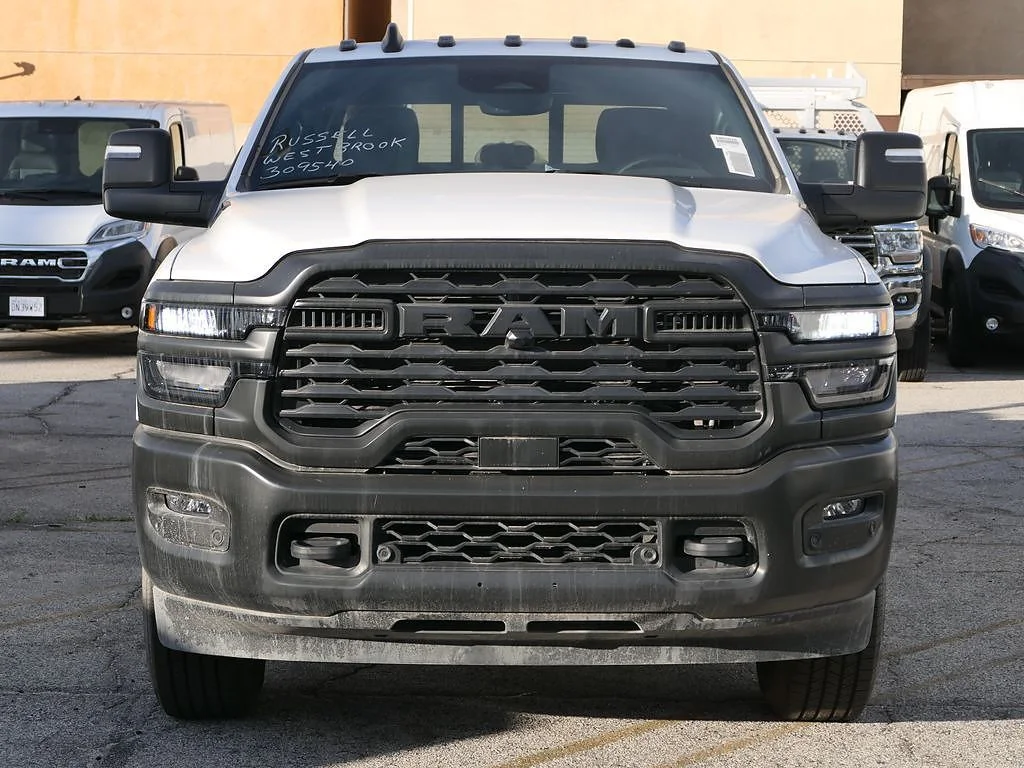 2026 RAM 3500 Tradesman - Photo 8