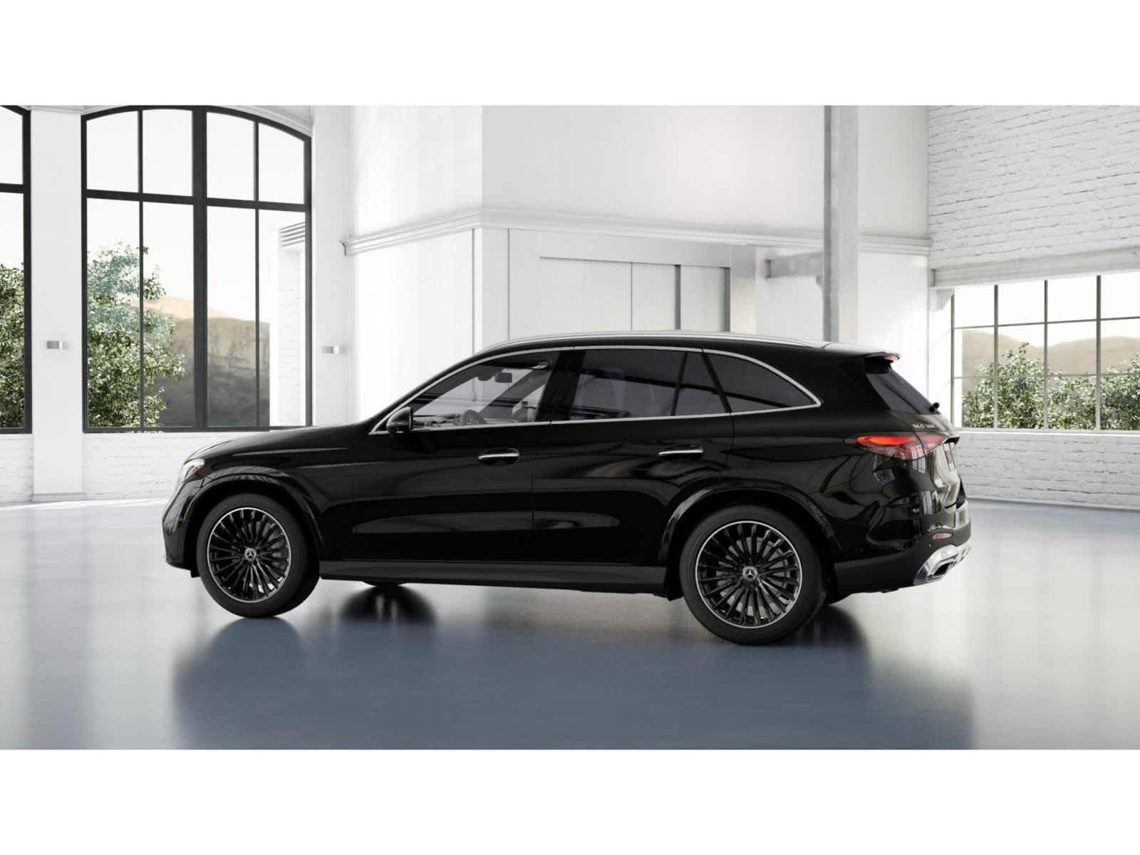 Used 2026 Black Mercedes-Benz GLC 300 image 31