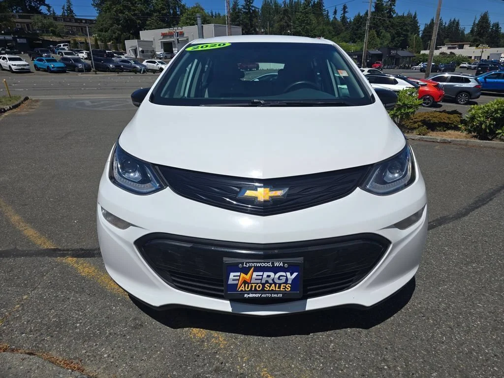 Used 2020 Chevrolet Bolt EV LT with VIN 1G1FY6S05L4107523 for sale in North Bend, WA