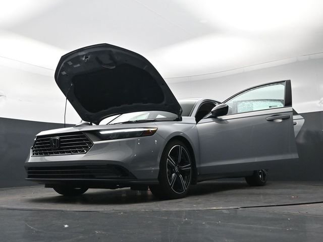 Certified Used 2026 Urban Gray Pearl Honda SE image 36