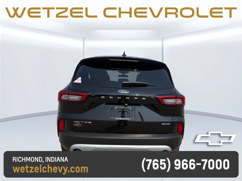 Used 2023 Black Ford Active image 6