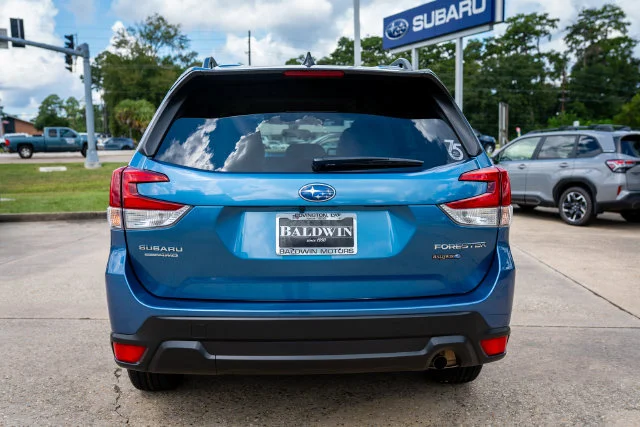 Certified Used 2024 Horizon Blue Pearl Subaru Premium image 5