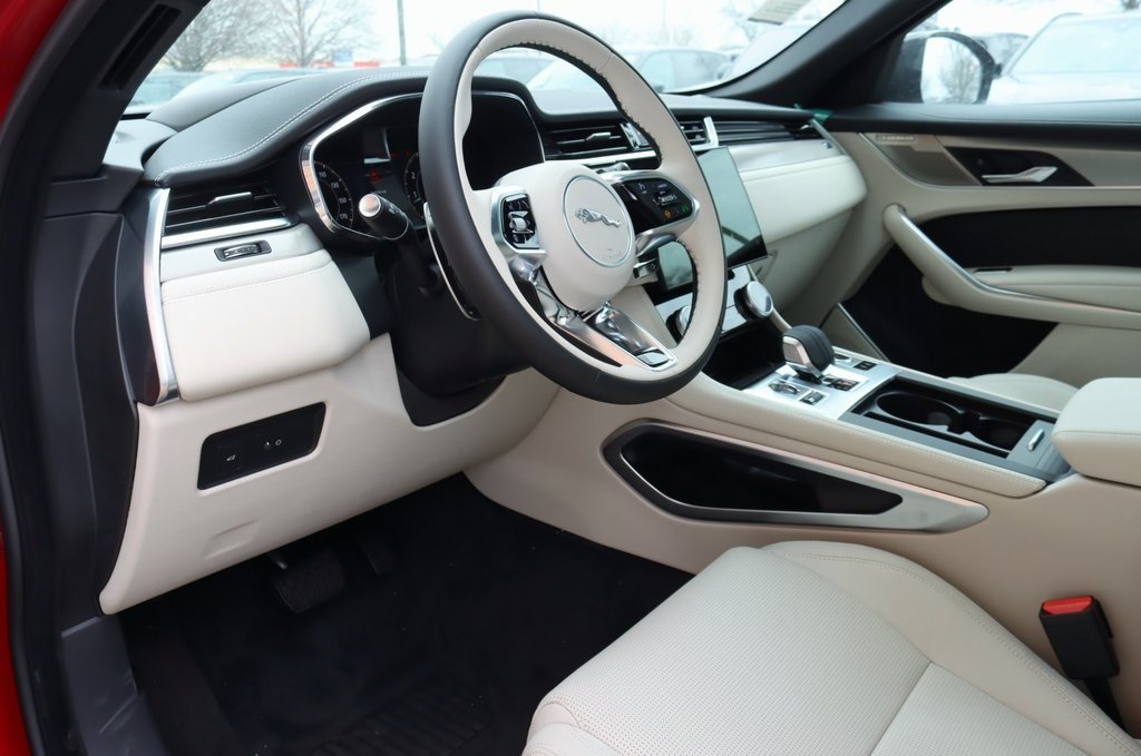 2026 JAGUAR F-PACE - Image 12