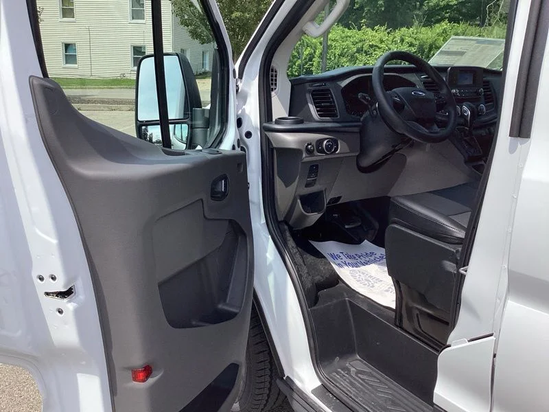 New 2025 White Ford Base image 19