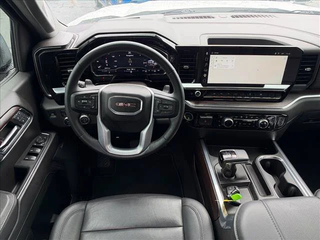 2024 GMC Sierra 1500 SLT - Photo 18