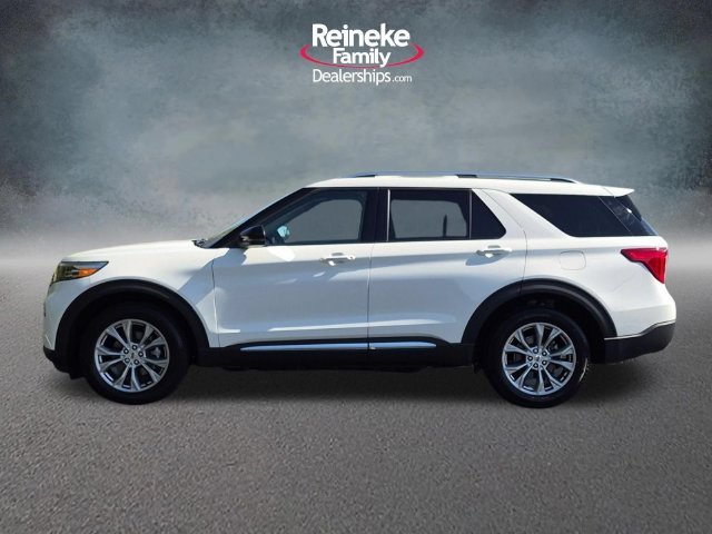 Used 2023 White Metallic Ford Limited image 9