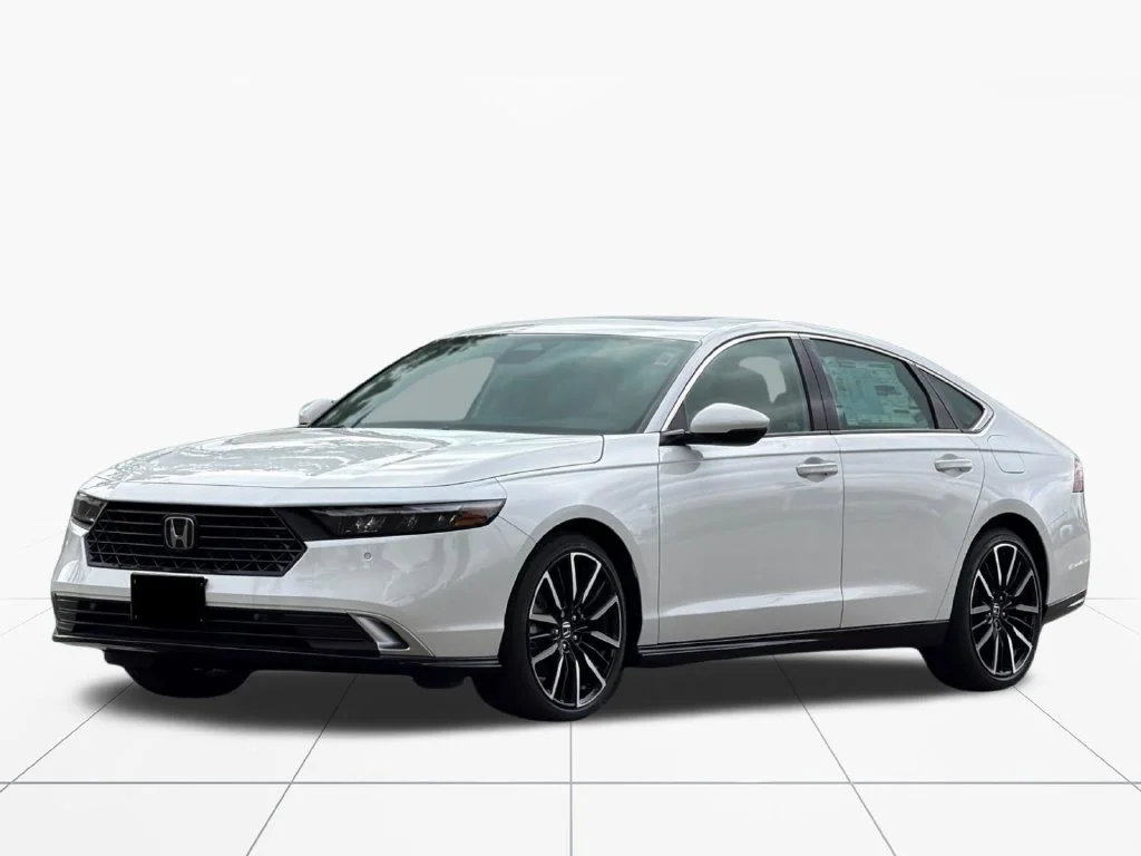 New 2026 Platinum White Pearl Honda Touring image 8