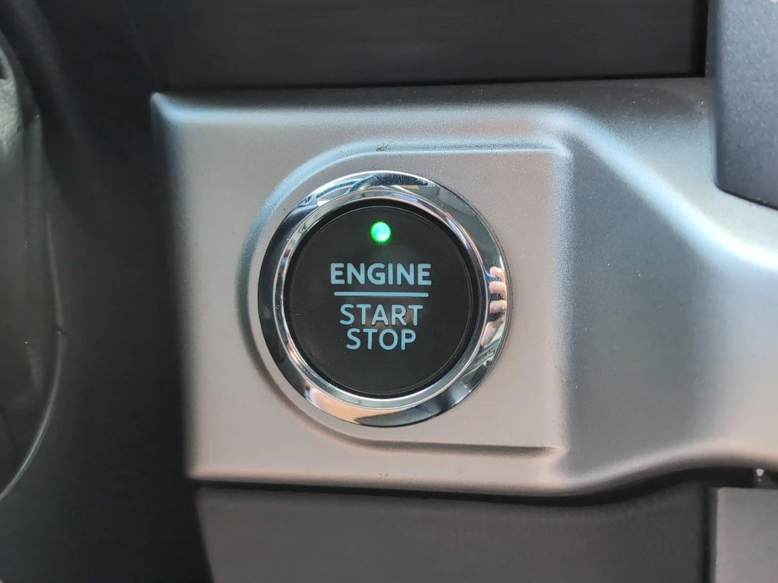 Used 2021 Oxford White Ford XLT image 36
