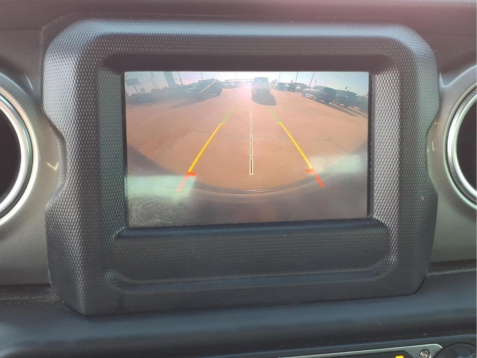 Used 2018 Black Jeep Sahara image 25