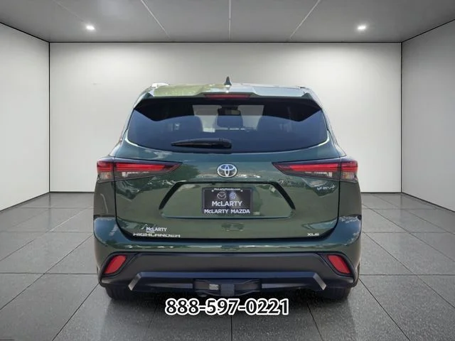 Used 2025 Cypress TOYOTA XLE image 4
