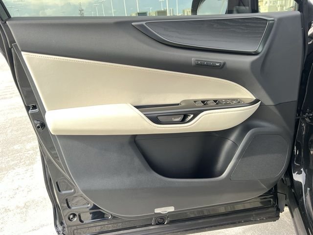 Used 2025 Black Lexus 450h+ Luxury image 13