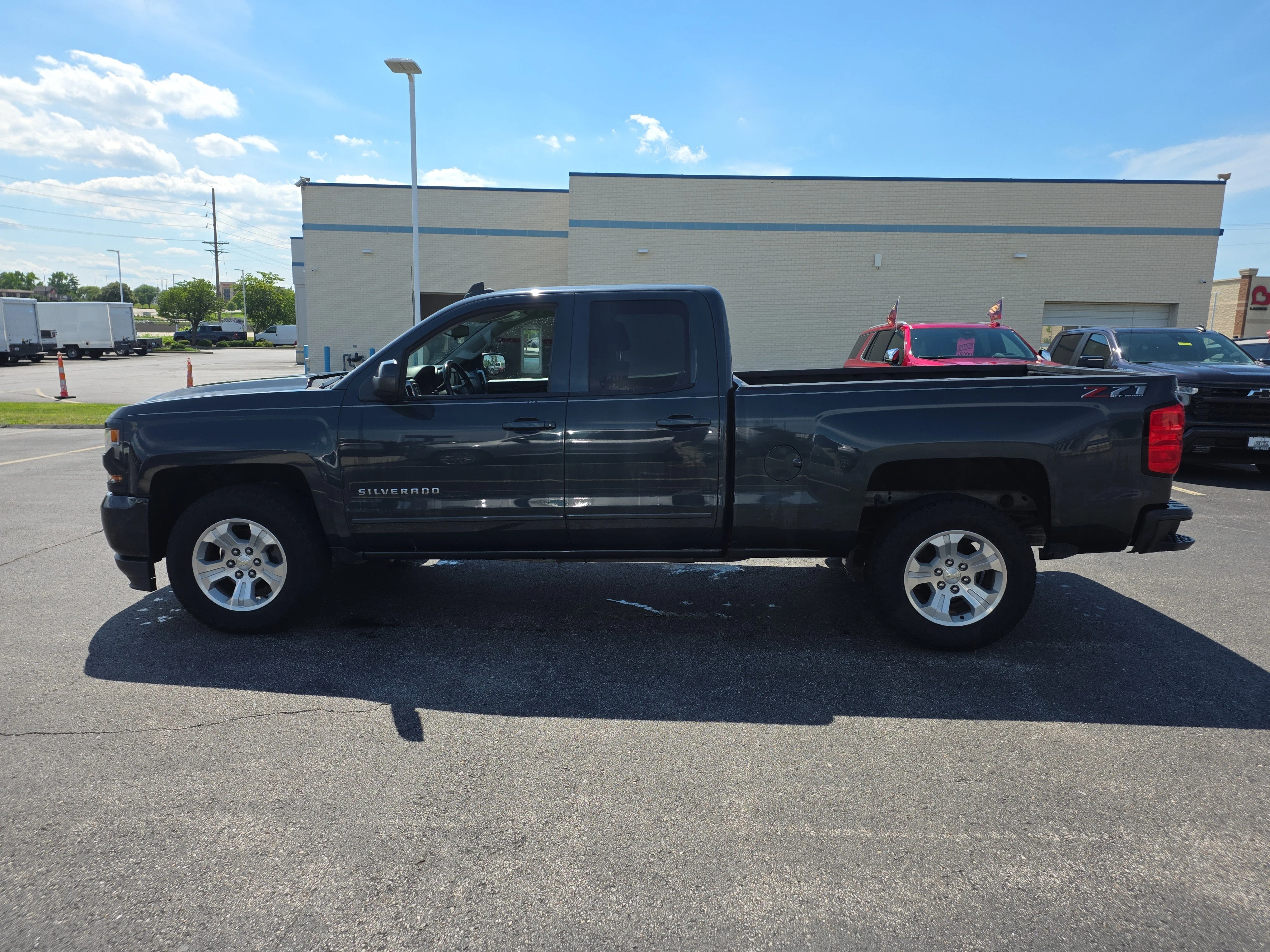 Used 2019  Chevrolet LT image 7