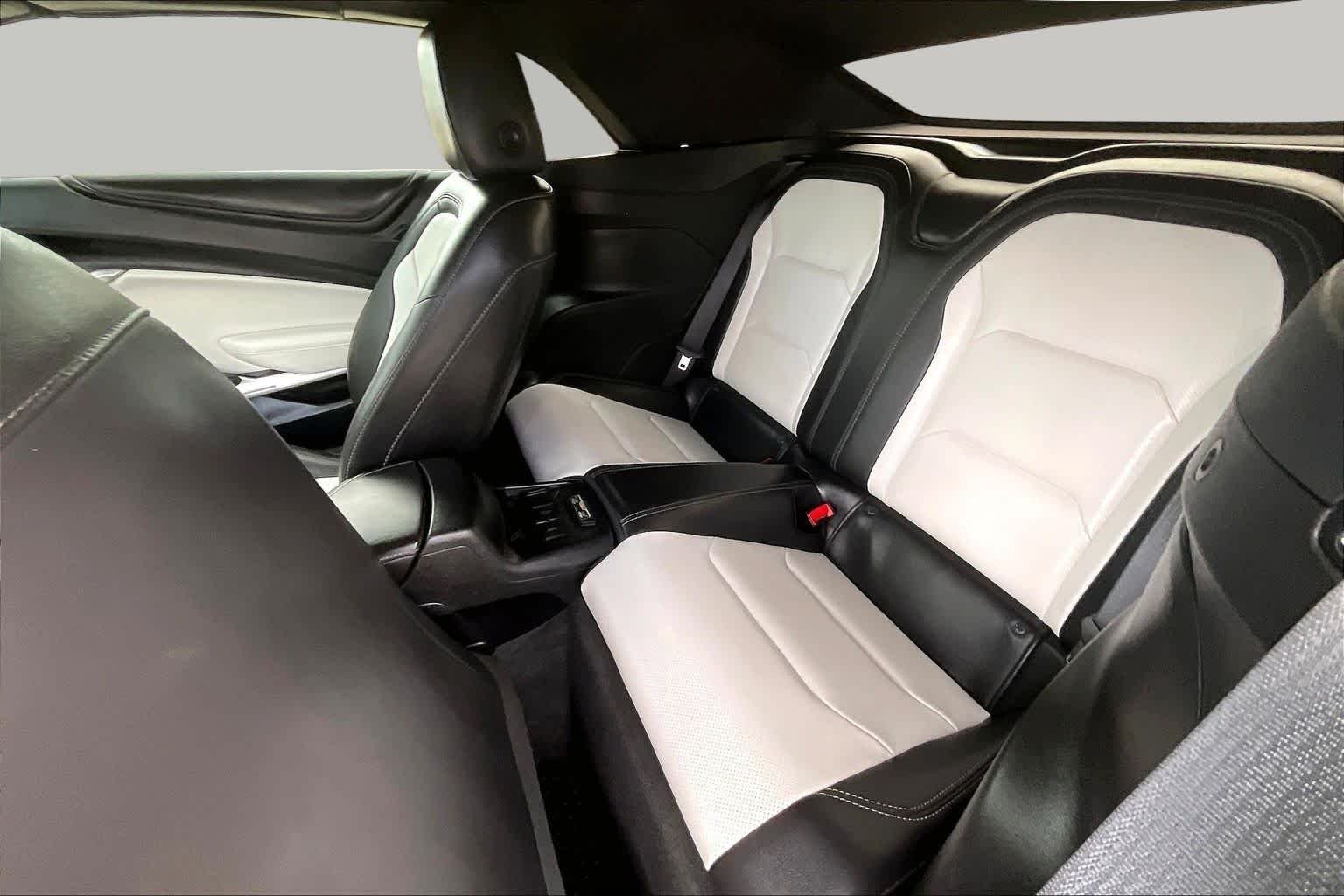 Used 2018 Arctic Blue Metallic Chevrolet 2SS image 17