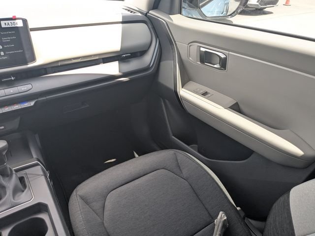 New 2027 Frost Blue / Black Roof Kia S image 16