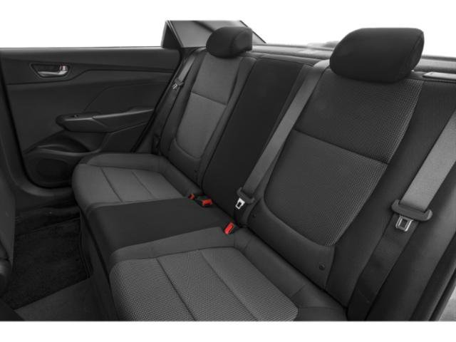 Used 2018 Silver Hyundai SE image 17
