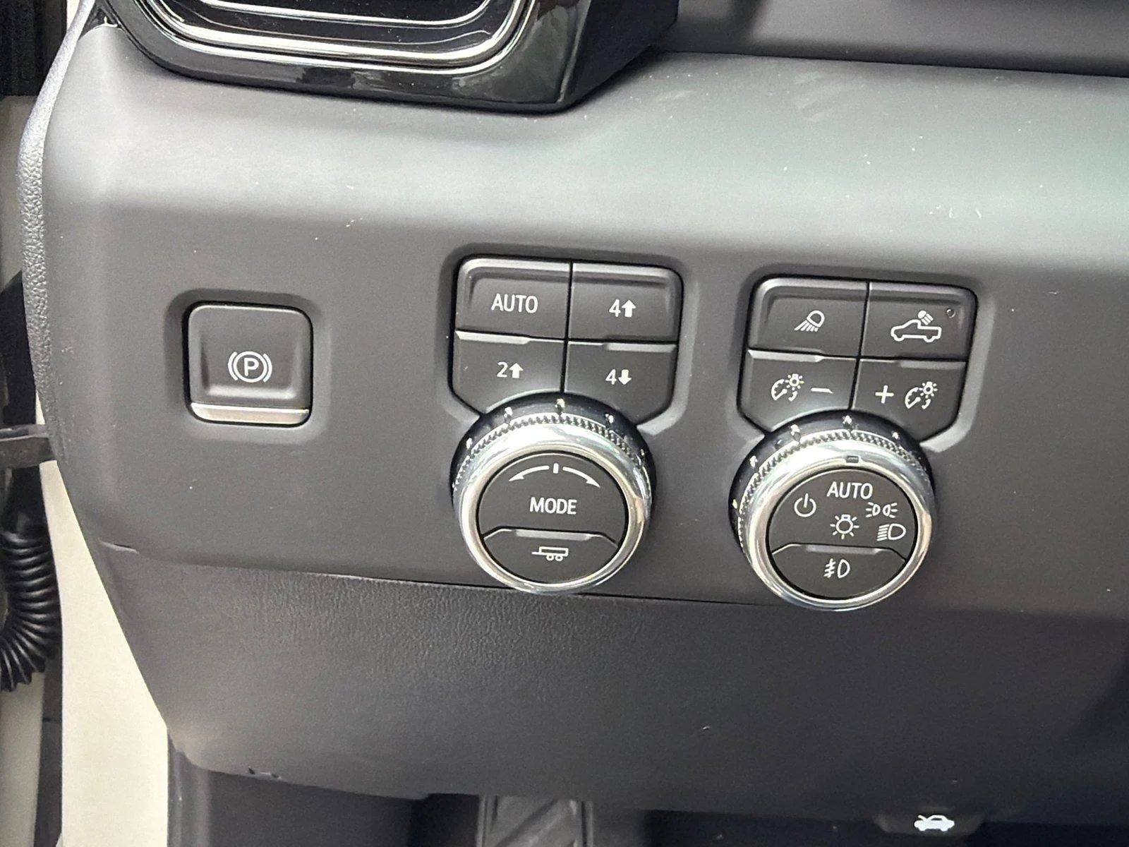 2026 GMC Sierra 2500HD AT4X - Photo 28