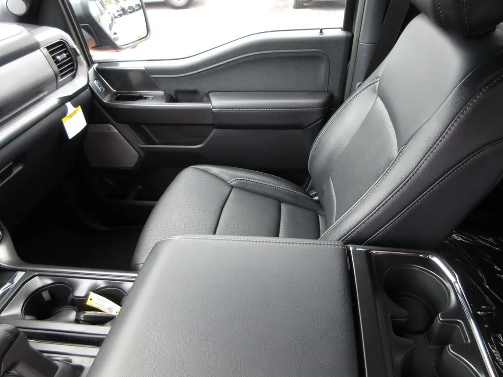 New 2026 Carbonized Gray Metallic Ford Lariat image 24