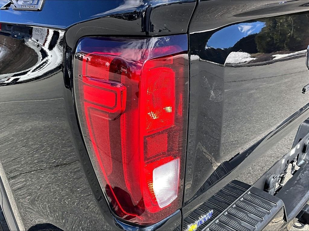 Used 2021 Onyx Black GMC Elevation image 35