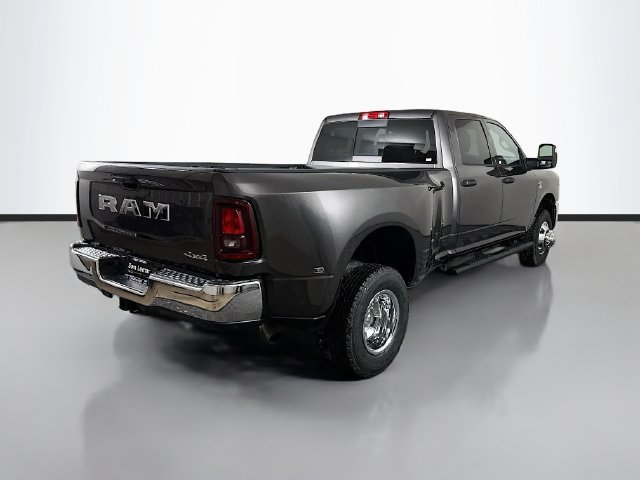 New 2026 Granite Crystal Metallic Clear-Coat Exterior Paint RAM Tradesman image 7