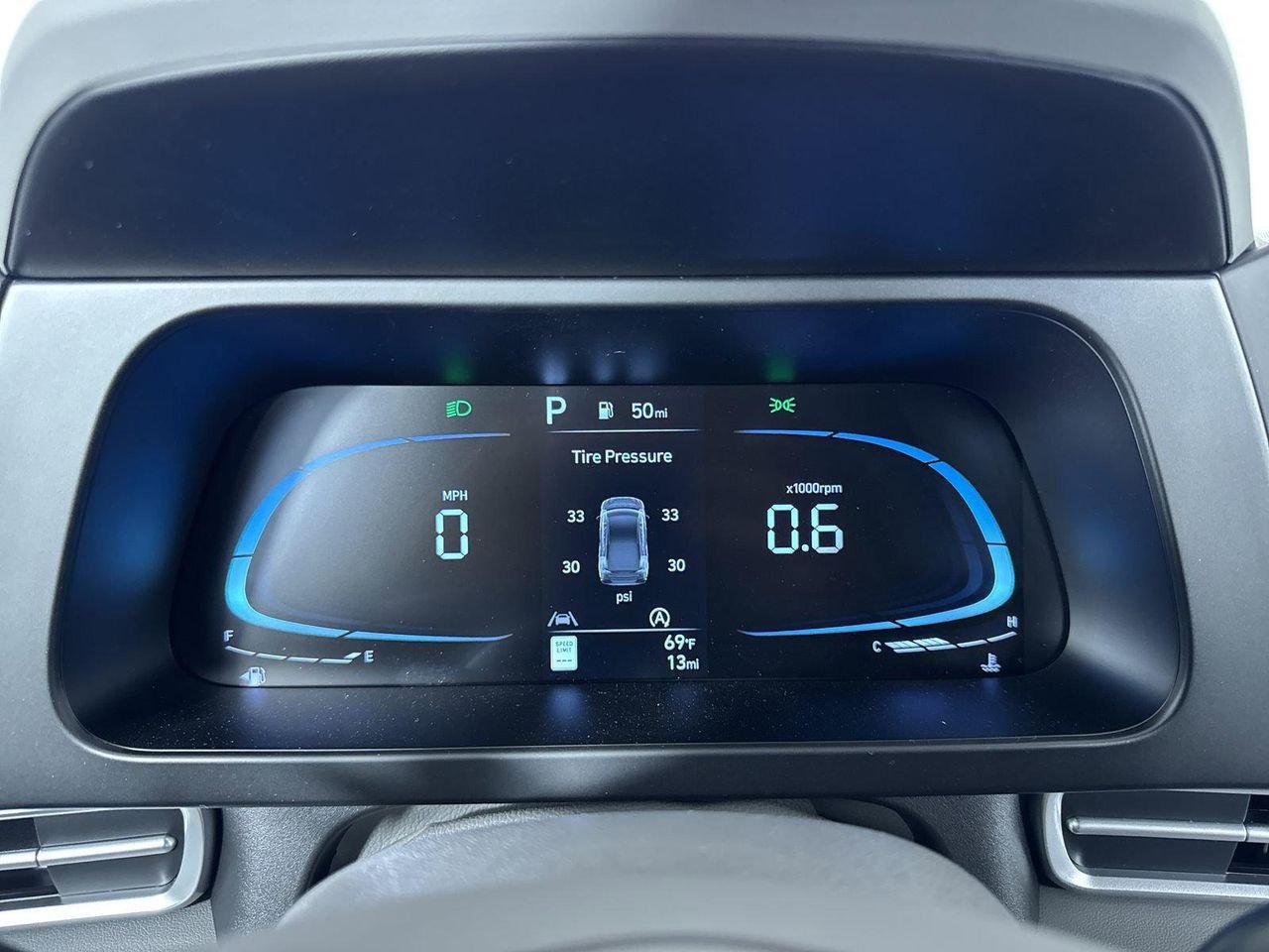 New 2026 Amazon Gray Hyundai SE image 17