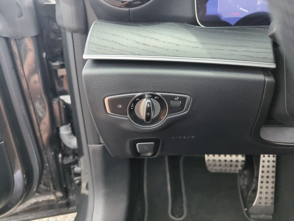 Used 2023 Gray Mercedes-Benz E 450 image 19
