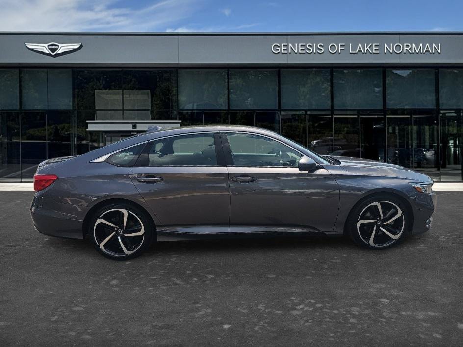 Used 2018 Modern Steel Metallic Honda Sport 1.5T image 4