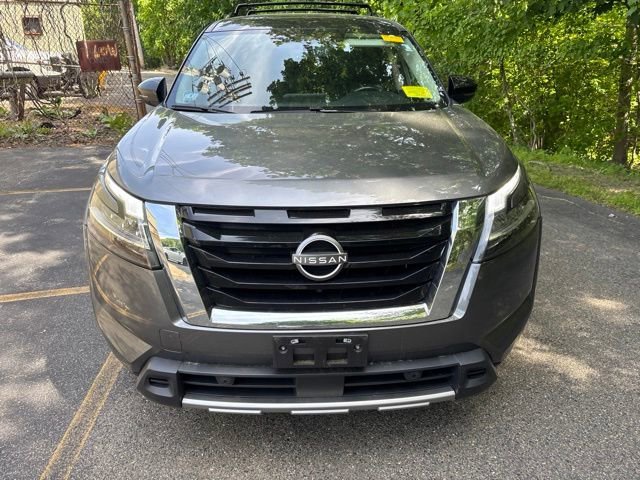 Certified Used 2023 2 Tone Gun / Black Roof Nissan SL image 2