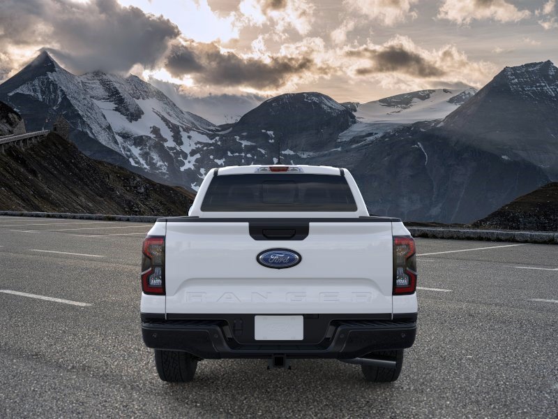 New 2026 Oxford White Ford XLT image 5
