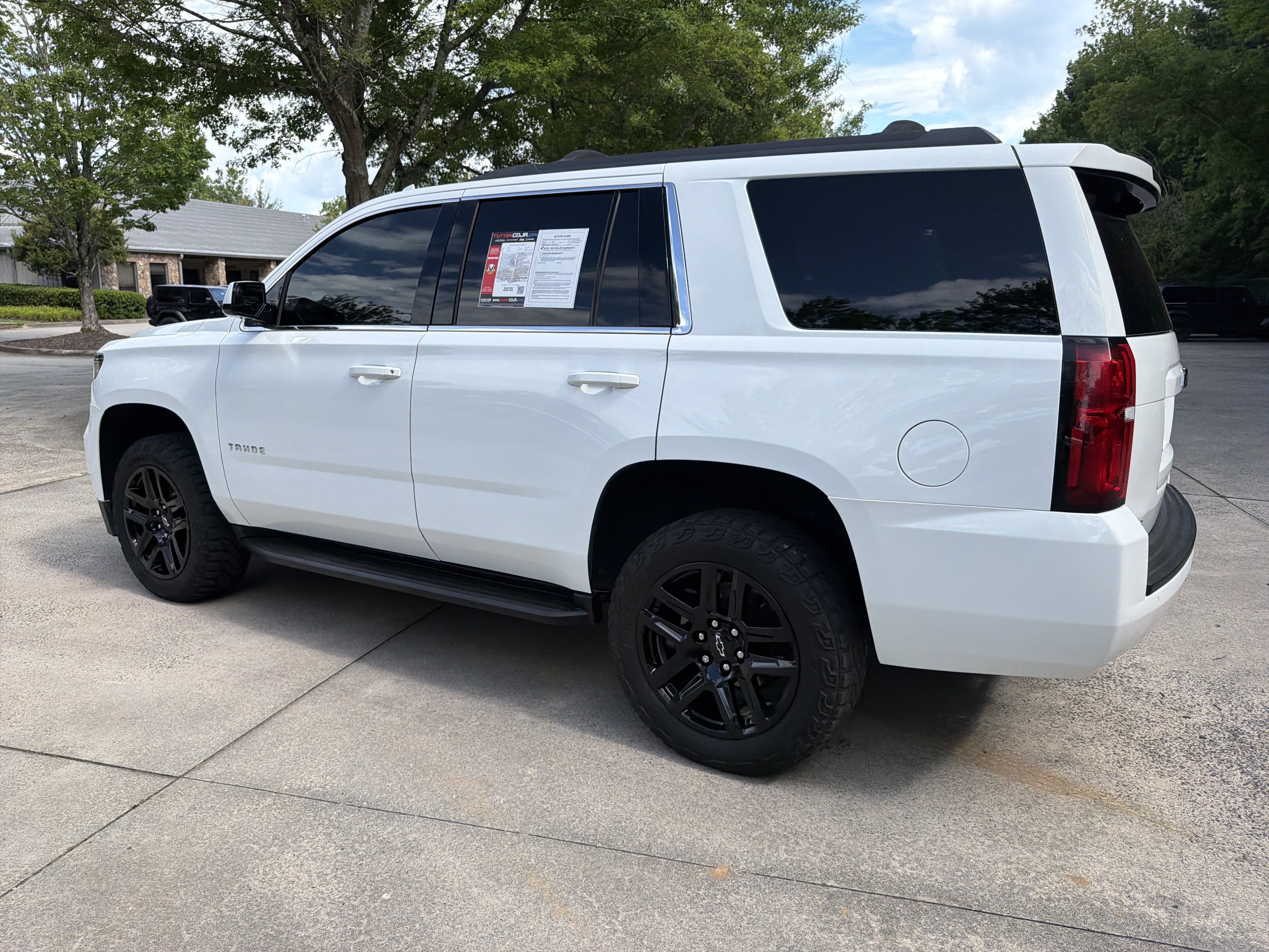 Used 2019 Summit White Chevrolet LS image 8