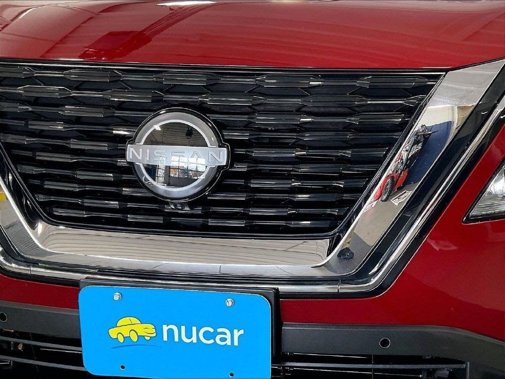 Used 2023 Red Nissan SL image 33