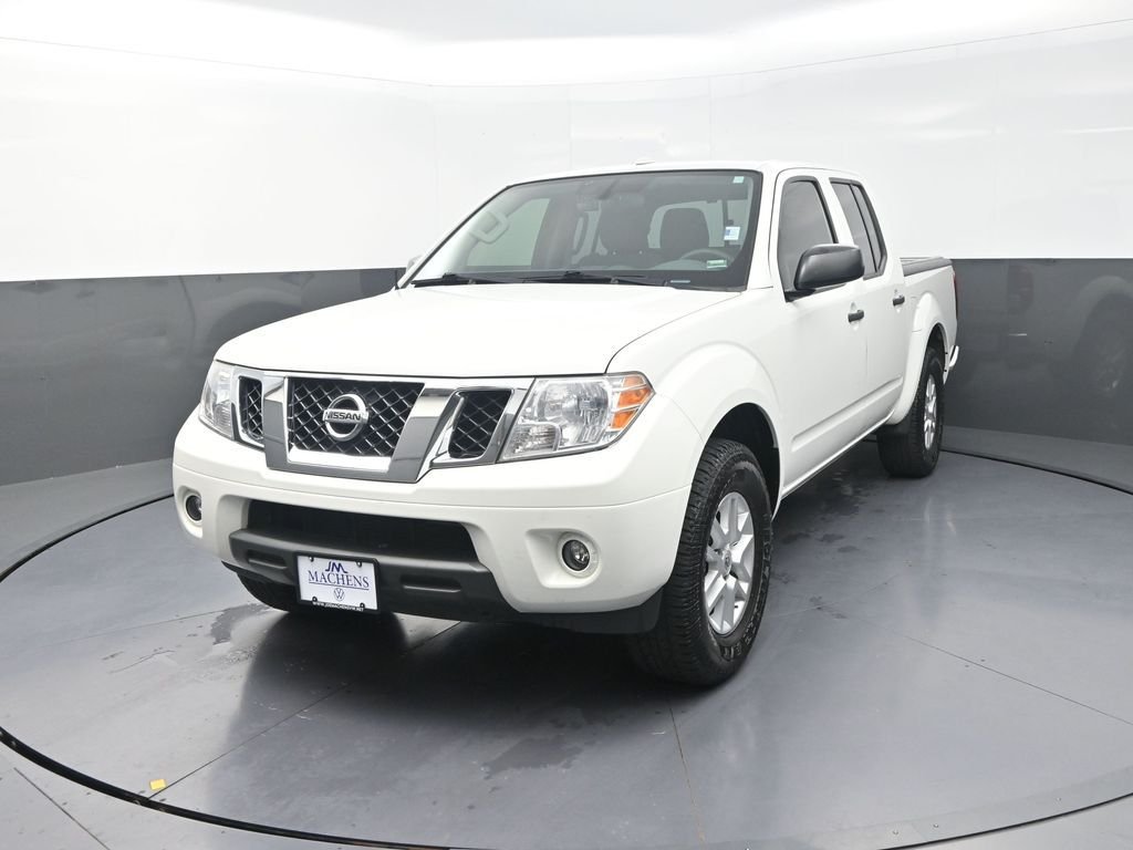 Used 2017 White Nissan SV image 4