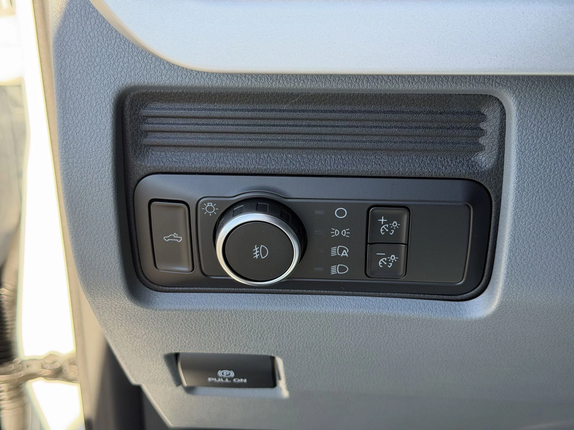 New 2026 Oxford White Ford F-450® XL image 12