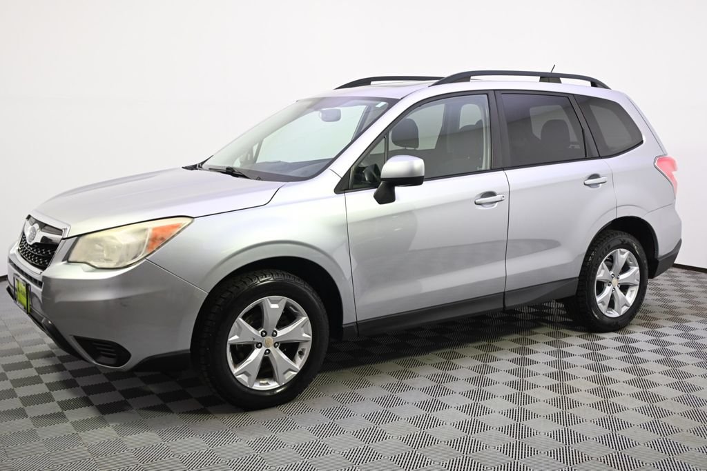Used 2014 Subaru Forester i Premium with VIN JF2SJAEC6EH428664 for sale in St. Louis Park, Minnesota