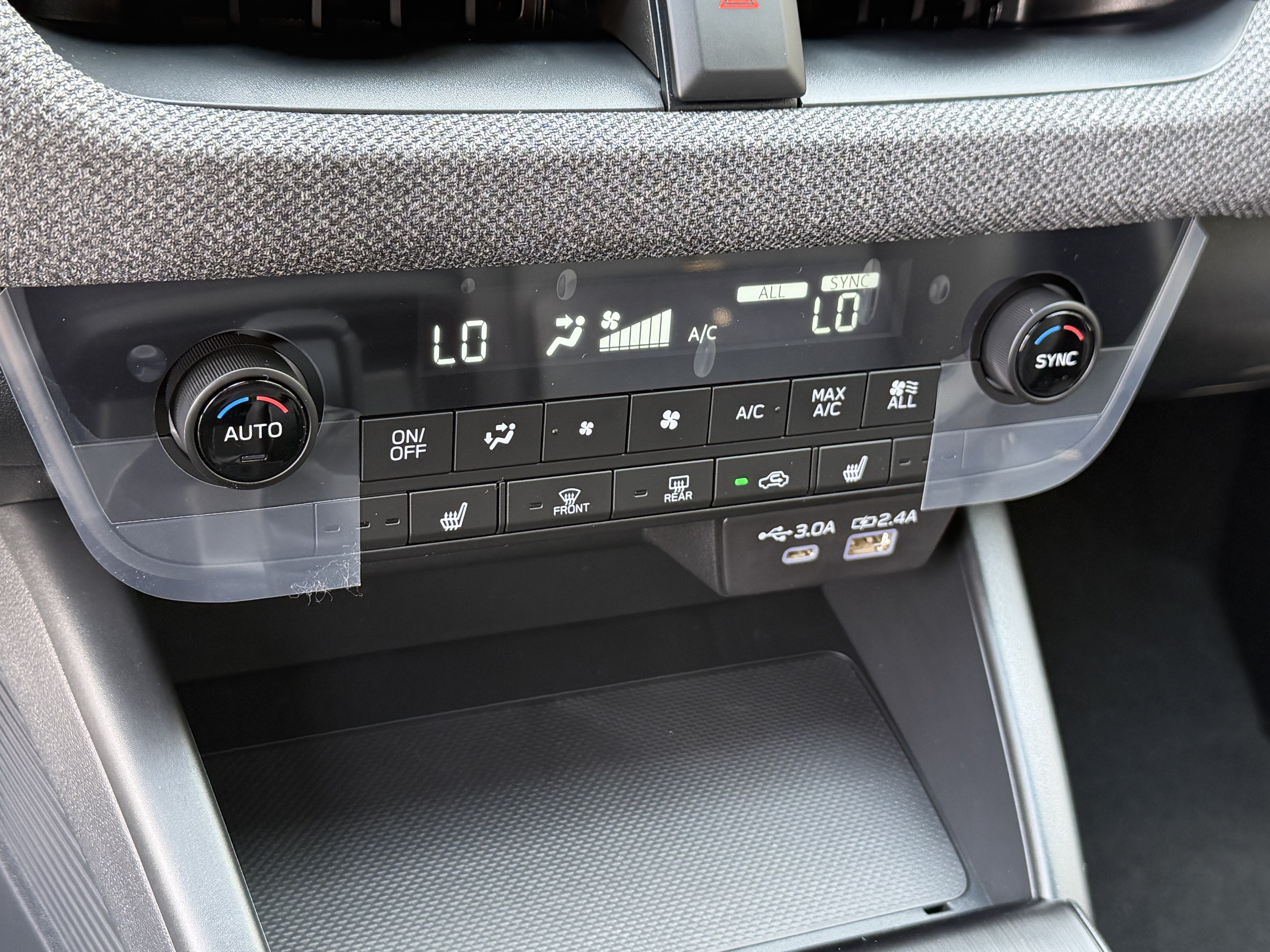 New 2026 ICE SILVER METALLIC Subaru Premium image 27