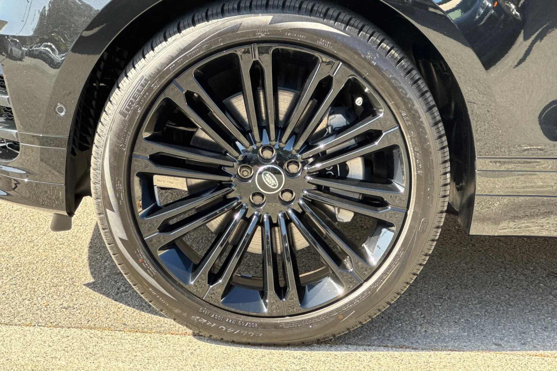 2026 Land Rover Range Rover Velar Dynamic SE - Photo 10