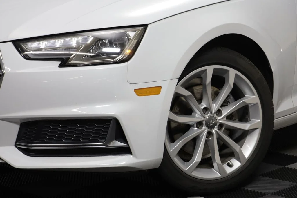 Used 2019 Glacier White Audi 2.0T Premium image 3